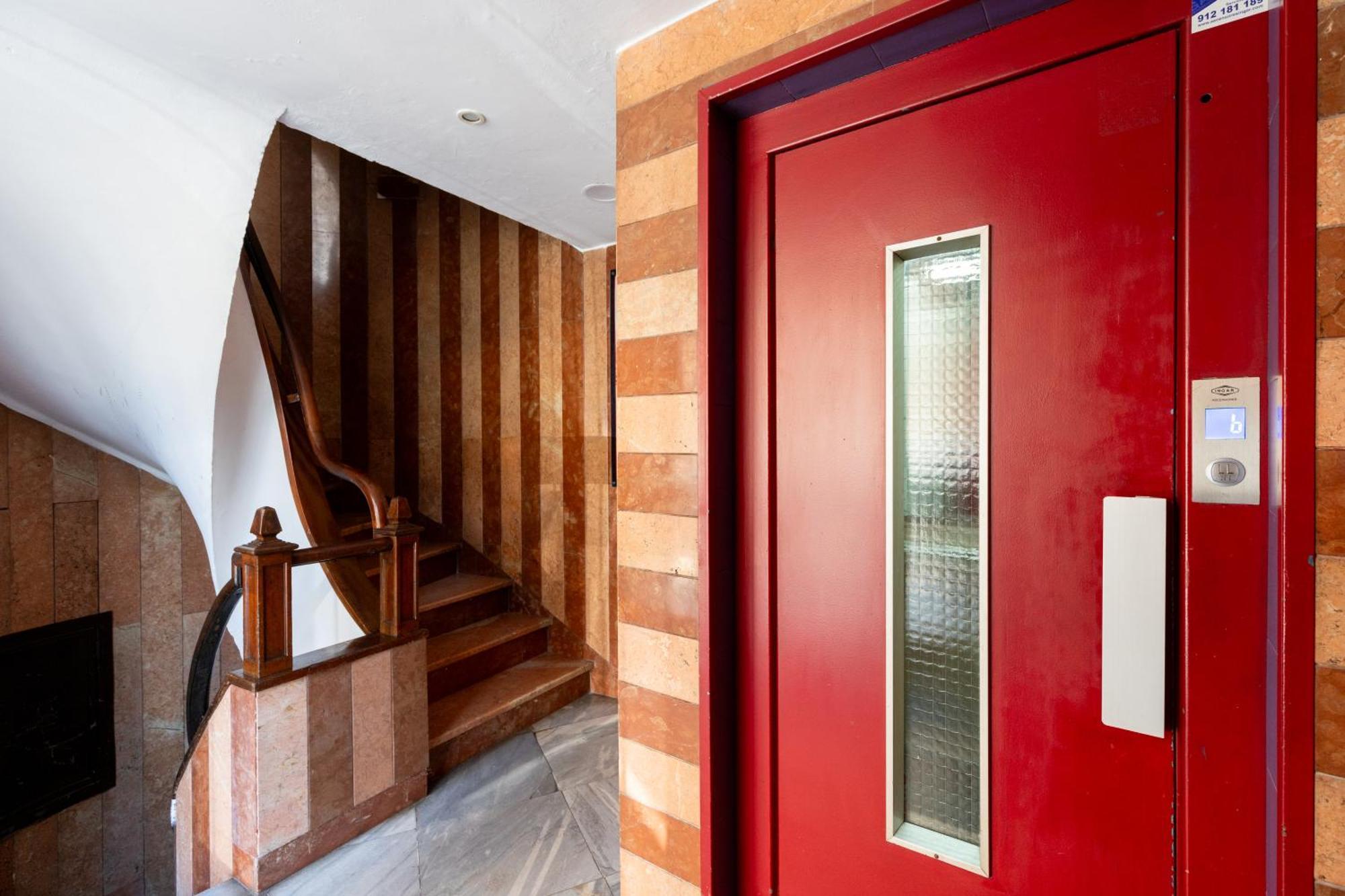 Penthouse!!! Center Of Seville!!! 2 Bedroom + 2 Bath!!! * Séville
