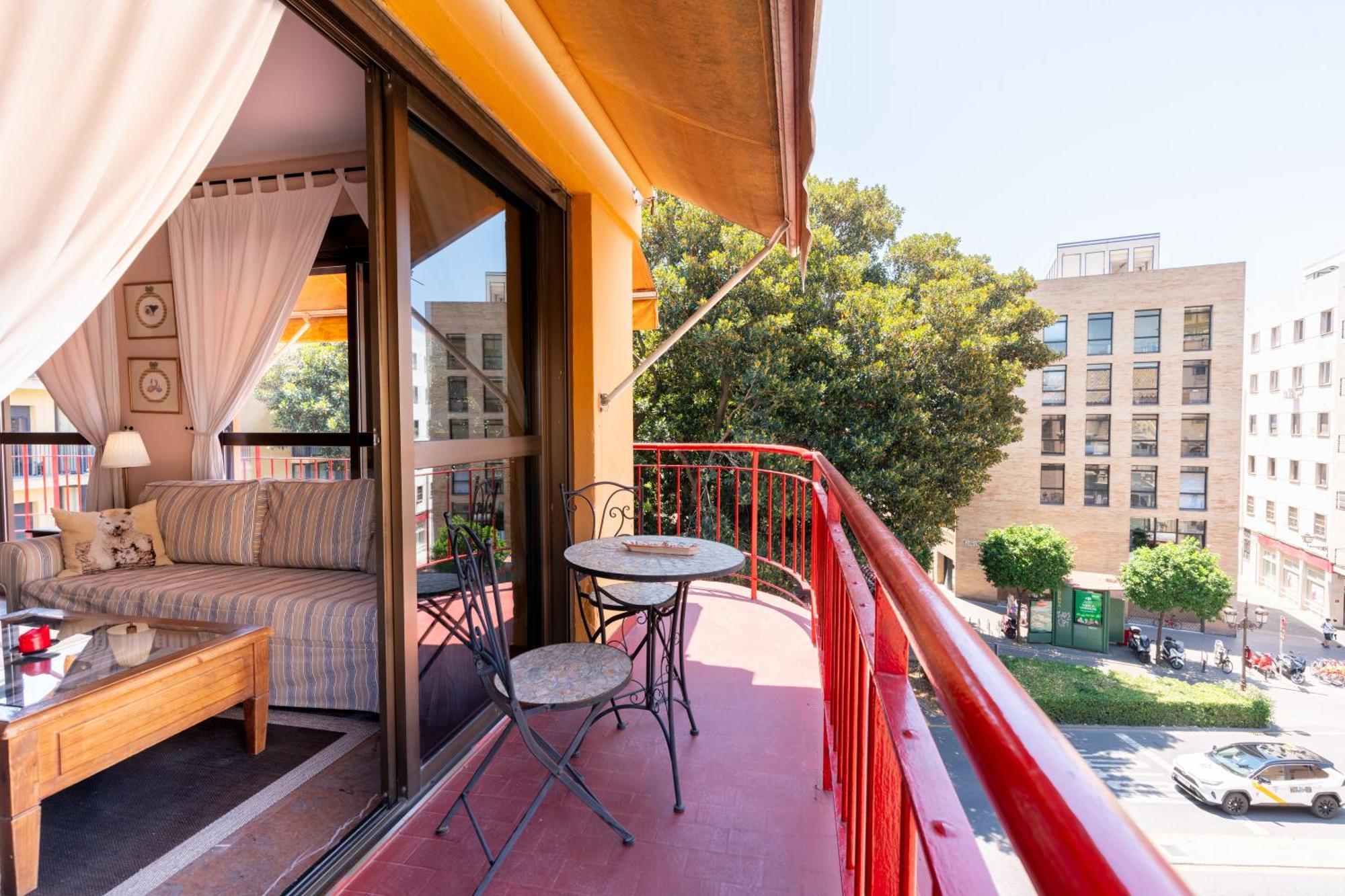 Penthouse!!! Center Of Seville!!! 2 Bedroom + 2 Bath!!! Appartement Séville